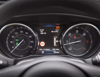 Torpedo Jaguar XE 20d Portfolio [UK-spec] '2015–19