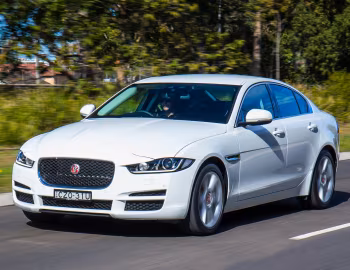 Jaguar XE 20t Prestige [Australia] '2015–19