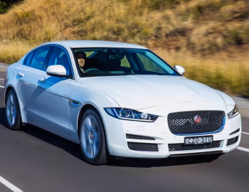 Jaguar XE 20t Prestige [Australia] '2015–19
