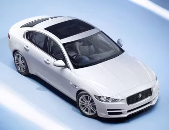 Jaguar XE 20t Prestige [UK-spec] '2015–19