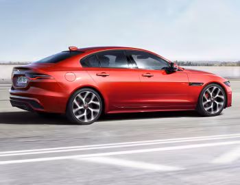 Jaguar XE P300 S R-Dynamic AWD [Worldwide] '2019–pr.