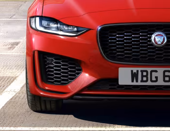 Jaguar XE P300 S R-Dynamic AWD [Worldwide] '2019–pr.