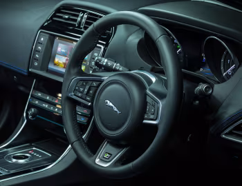 Interior Jaguar XE 20d R-Sport [Australia] '2015–19