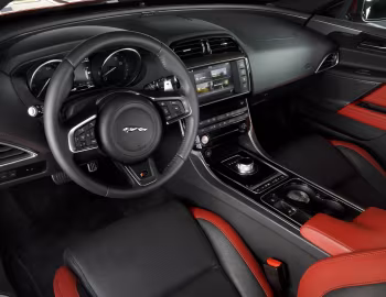 Interior Jaguar XE S [Worldwide] '2015–19