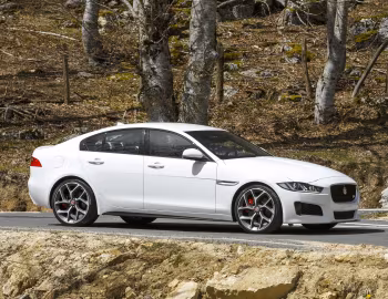 Jaguar XE S [Worldwide] '2015–19