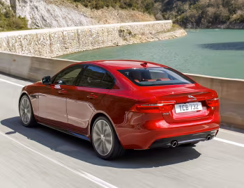 Jaguar XE S [Worldwide] '2015–19