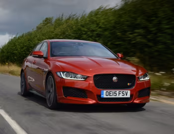 Jaguar XE S [UK-spec] '2015–19
