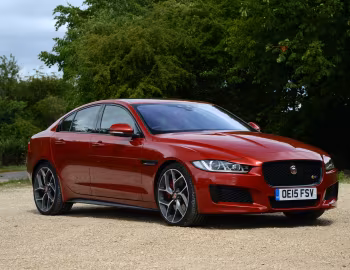 Jaguar XE S [UK-spec] '2015–19