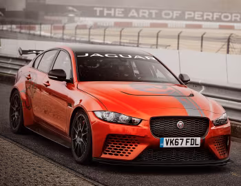 Jaguar XE SV Project 8 [Worldwide] (X760) '2017–19