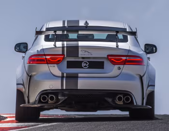 Jaguar XE SV Project 8 [Worldwide] (X760) '2017–19