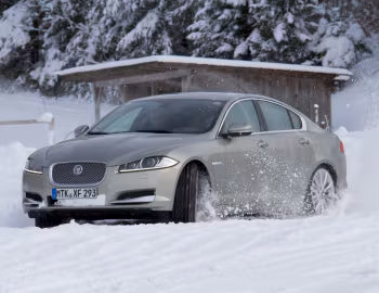 Jaguar XF 3.0 AWD '2012–15