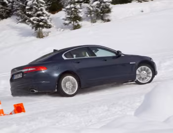Jaguar XF 3.0 AWD '2012–15