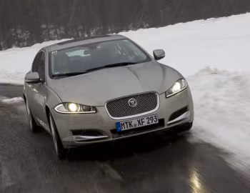 Jaguar XF 3.0 AWD '2012–15