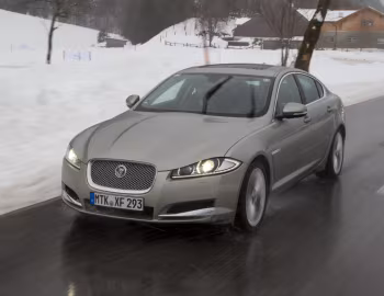 Jaguar XF 3.0 AWD '2012–15