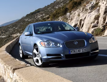Jaguar XF '2008–11
