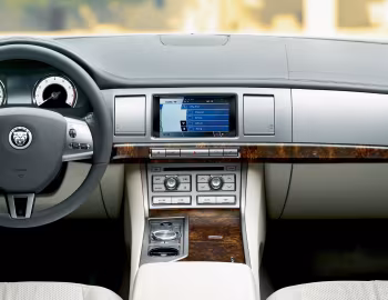 Panel frontal Jaguar XF '2008–11