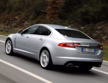 Jaguar XF '2008–11