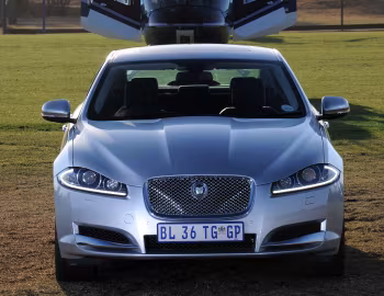 Jaguar XF [South Africa] '2011–15