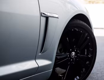 Jaguar XF 2.0 Premium Luxury [Japan] '12.2012–09.2015