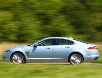 Jaguar XF 2.2 Diesel [UK-spec] '05.2011–15