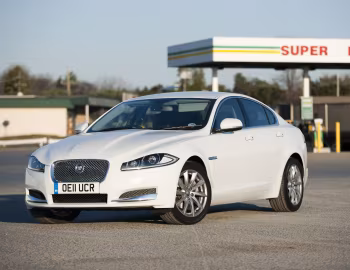 Jaguar XF 2.2 Diesel [UK-spec] '05.2011–15