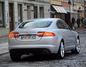 Jaguar XF 2.2 Diesel '2011–15