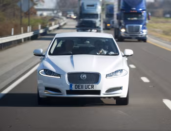 Jaguar XF 2.2 Diesel [UK-spec] '05.2011–15