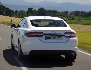 Jaguar XF 2.2 Diesel Option Pack '2011–15