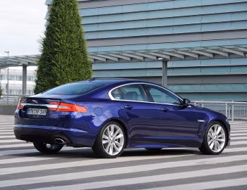 Jaguar XF 2.2 Diesel Option Pack '2011–15
