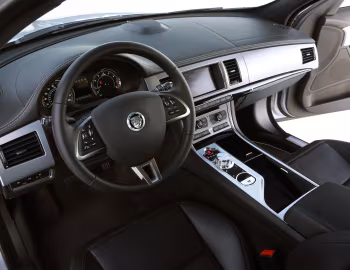 Panel frontal 2013–15 Jaguar XF 3.0 AWD Option Pack [North America] '2012–15
