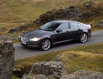 Jaguar XF Diesel S [UK-spec] '2009–11