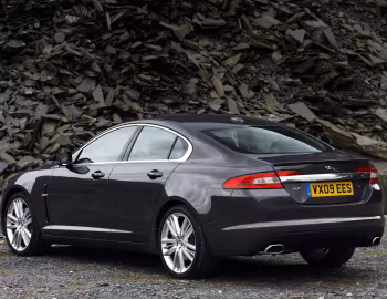 Jaguar XF Diesel S [UK-spec] '2009–11