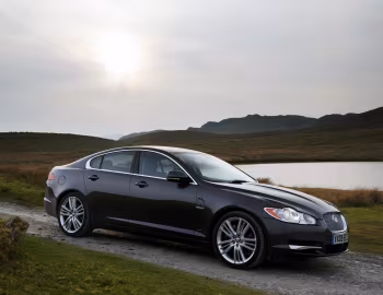 Jaguar XF Diesel S [UK-spec] '2009–11