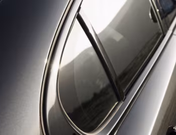 Jaguar XF Diesel S Black Pack [UK-spec] '2010–11