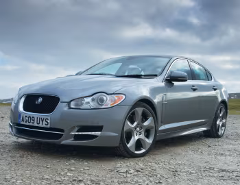 Jaguar XF Diesel S Option Pack [UK-spec] '2010–11