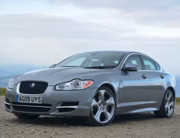 Jaguar XF Diesel S Option Pack [UK-spec] '2010–11