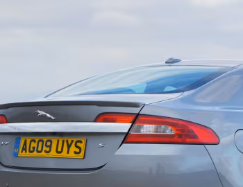 Jaguar XF Diesel S Option Pack [UK-spec] '2010–11