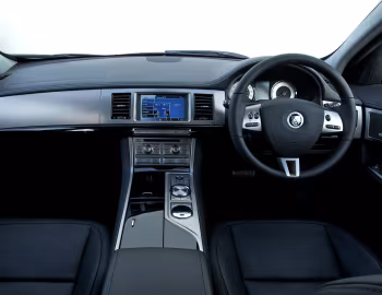 Panel frontal Jaguar XF Diesel S Option Pack [UK-spec] '2010–11
