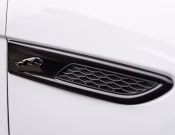 Jaguar XF P300 AWD R-Dynamic Black Pack [Worldwide] (X260) '2020–24