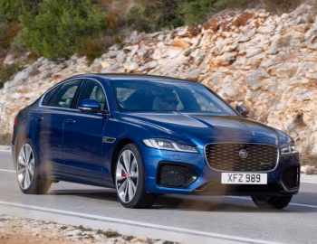 Jaguar XF P300 AWD R-Dynamic [Worldwide] (X260) '2020–pr.