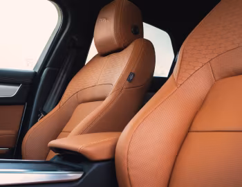 Interior Jaguar XF P300 AWD R-Dynamic Black Pack [Worldwide] (X260) '2020–24