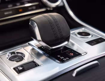 Interior 2021–24 Jaguar XF P300 AWD R-Dynamic [North America] (X260) '2021–24