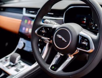 Interior Jaguar XF P300 AWD R-Dynamic [Australia] (X260) '2021–pr.