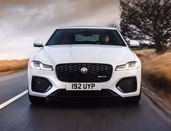 Jaguar XF P300 AWD R-Dynamic Black Pack [Worldwide] (X260) '2020–24
