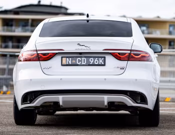 Jaguar XF P300 AWD R-Dynamic [Australia] (X260) '2021–pr.