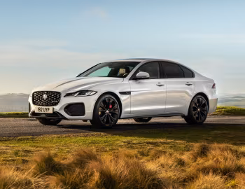 Jaguar XF P300 AWD R-Dynamic Black Pack [Worldwide] (X260) '2020–24