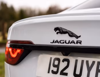 Jaguar XF P300 AWD R-Dynamic Black Pack [Worldwide] (X260) '2020–24