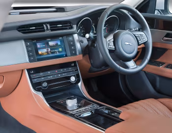 Interior Jaguar XF 25t Portfolio [Australia] '2016–20