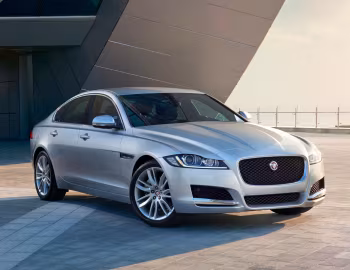 Jaguar XF 25t Prestige [Worldwide] '2015–20