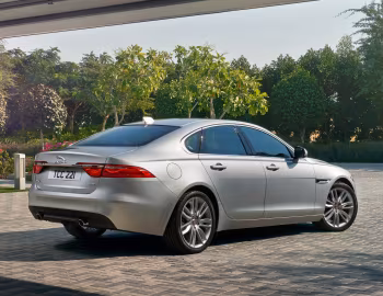 Jaguar XF 25t Prestige [Worldwide] '2015–20